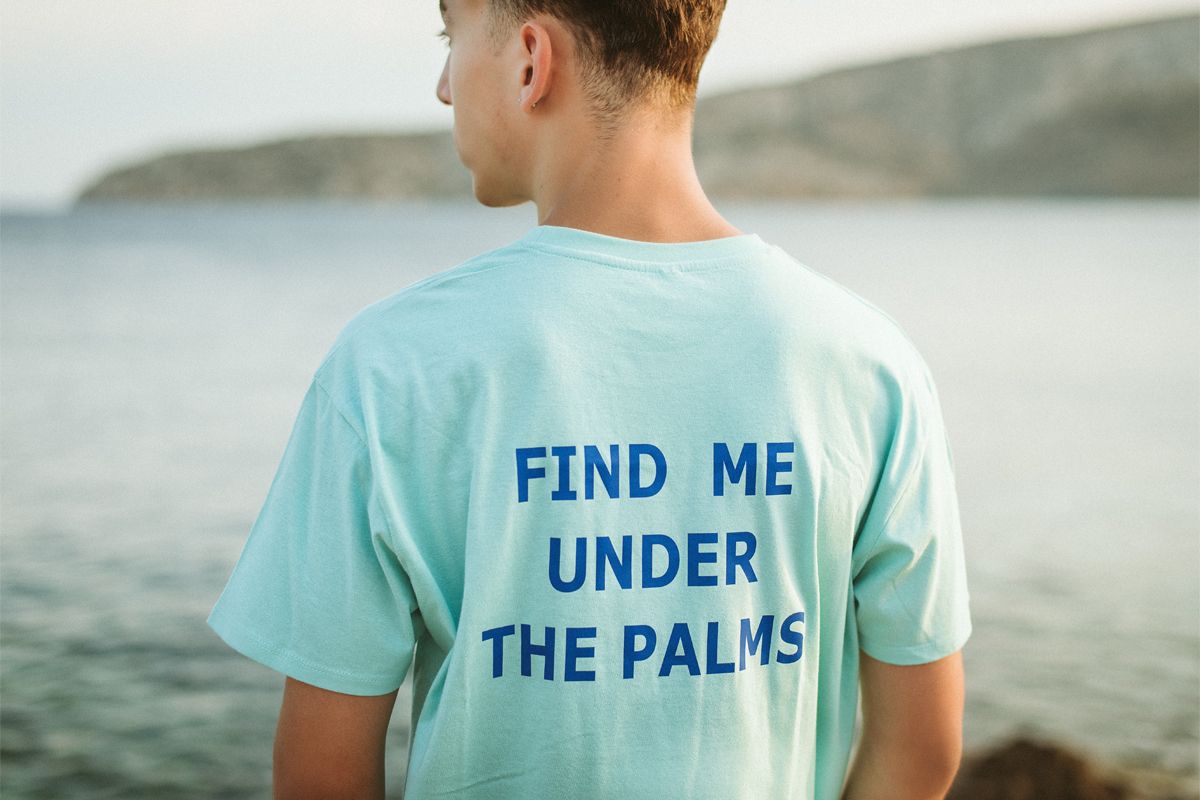 T-SHIRT